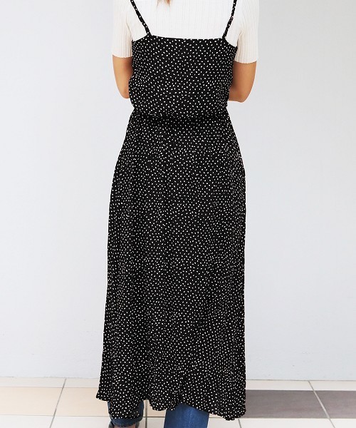 TODAYFUL（トゥデイフル）の「キャミソールWラップアラウンドワンピース（ワンピース・レディース・ブラック/ブラウン・FREE）」の7枚目の写真