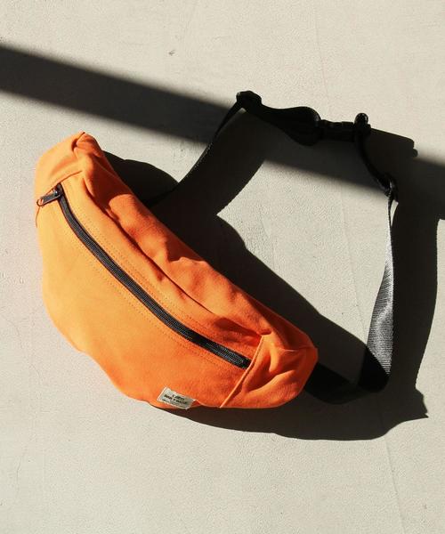 coen（コーエン）の「キャンバスボディバッグ（ボディバッグ/ウエストポーチ・メンズ・ブラック/ベージュ/オレンジ・FREE）」の3枚目の写真