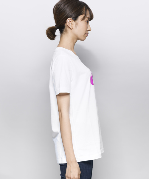 NIKE（ナイキ）の「【NIKE】吸湿性抜群コットン100%ロゴTシャツ（Tシャツ/カットソー・レディース・ホワイト/ピンク/ブラック/ブルー/ピンク系その他/グレー/ホワイト×ブラック・L/M/S/XL）」の13枚目の写真