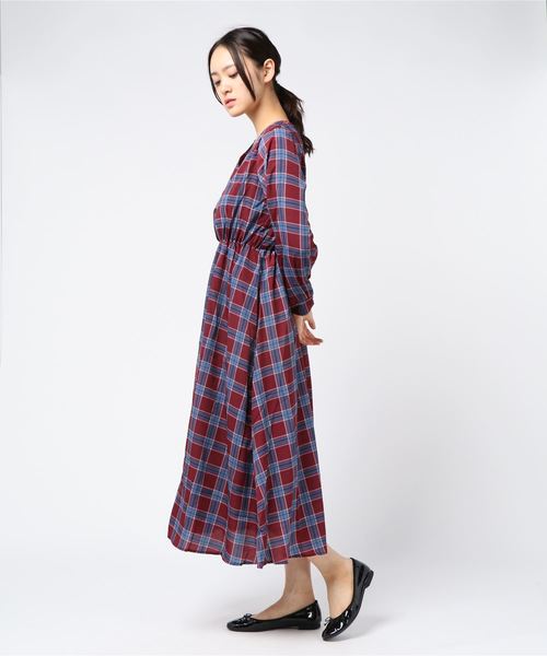 KOBE LETTUCE（コウベレタス）の「チェック柄Vネックスキッパーシャツワンピース＊ロング丈/レディース[E1918]神戸レタス（ワンピース・レディース・ネイビー/グリーン/ワイン・FREE）」の4枚目の写真