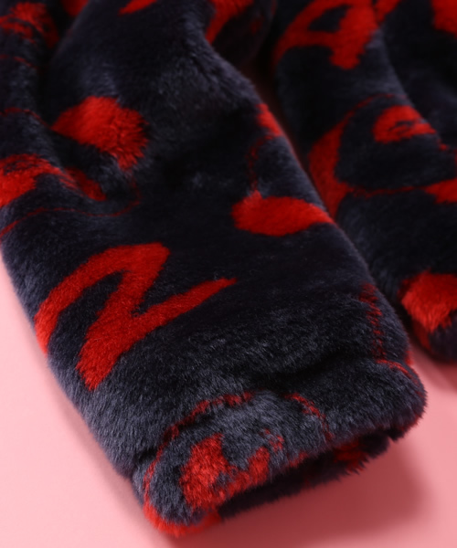 Candy Stripper（キャンディストリッパー）の「PEPE FUR JACKET