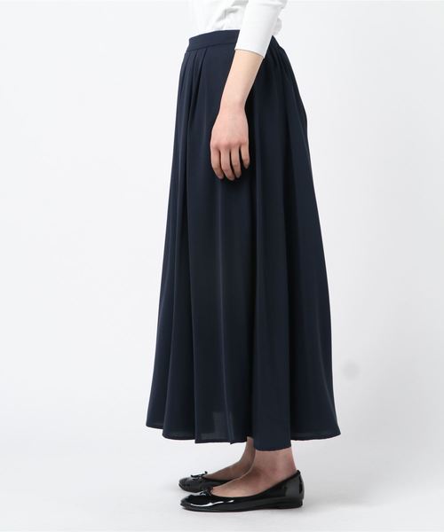 TRUDEA(トルディア)の「リネンライクロングスカート(スカート・レディース・ネイビー/ブラウン/イエロー/オレンジ/ブルー/キャメル・MEDIUM)」の8枚目の写真