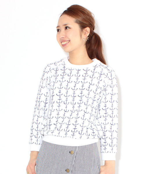 Ray BEAMS（レイビームス）の「●◎PETER JENSEN×Ray BEAMS / 別注 ミニ スウェット（スウェット・レディース・ホワイト/ネイビー/その他1・ONE SIZE）」の2枚目の写真