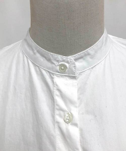 OMNES（オムネス）の「タイプライター ウォッシャブルバンドカラービッグシャツ（シャツ/ブラウス・レディース・ホワイト/チャコールグレー/カーキ/チェック・FREE）」の13枚目の写真