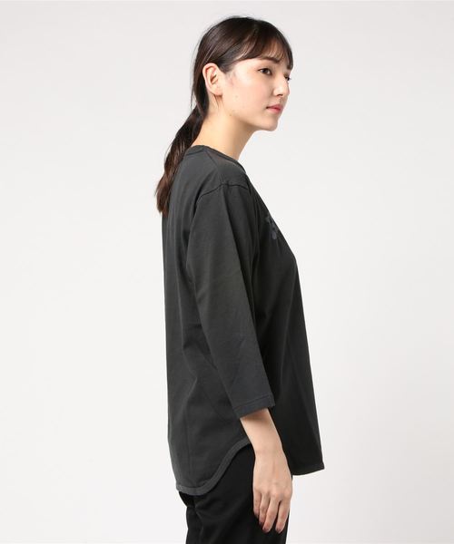 WEGO（ウィゴー）の「WEGO VINTAGE/HARVARDベースボールTシャツ（Tシャツ/カットソー・レディース・ブラック/ワイン・FREE）」の3枚目の写真