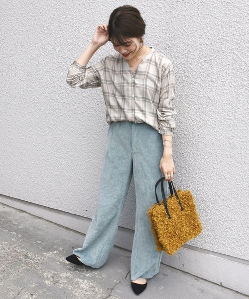 SHIPS Days（シップスデイズ）の「SHIPS Days STANDARD:スキッパーチェックシャツ◇（シャツ/ブラウス・レディース・ベージュ/パープル・S～Ｍ/M～Ｌ）」の6枚目の写真