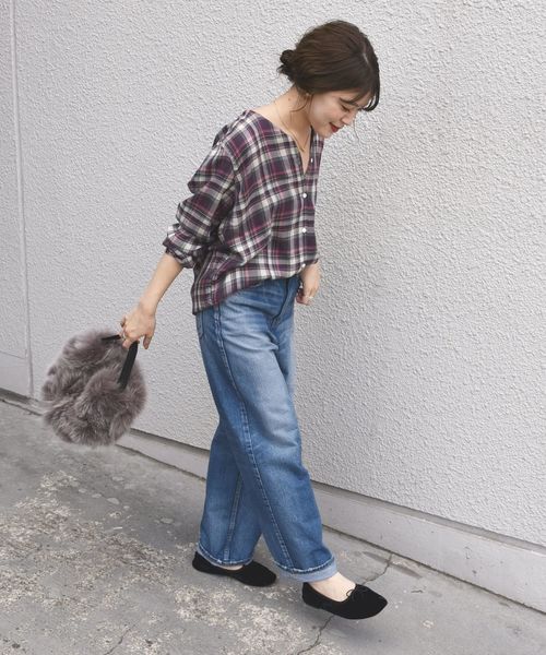 SHIPS Days（シップスデイズ）の「SHIPS Days STANDARD:スキッパーチェックシャツ◇（シャツ/ブラウス・レディース・ベージュ/パープル・S～Ｍ/M～Ｌ）」の12枚目の写真