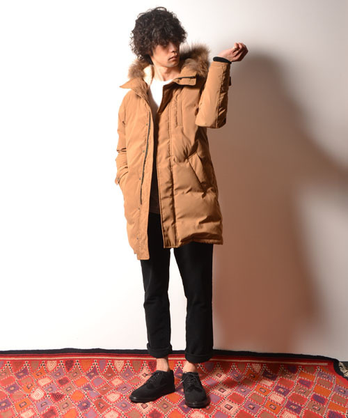 COMMONWARE AMERICAN RAG CIE&Magine(コモンウェアアメリカンラグシーアンド マージン)の「AMERICAN RAG CIE&Magine COMMONWARE スタンドフードダウンコート(ダウンジャケット/コート・メンズ・ブラック/キャメル・44/48/46)」の21枚目の写真