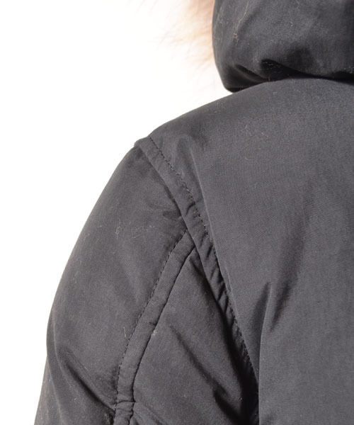 COMMONWARE AMERICAN RAG CIE&Magine(コモンウェアアメリカンラグシーアンド マージン)の「AMERICAN RAG CIE&Magine COMMONWARE スタンドフードダウンコート(ダウンジャケット/コート・メンズ・ブラック/キャメル・44/48/46)」の14枚目の写真