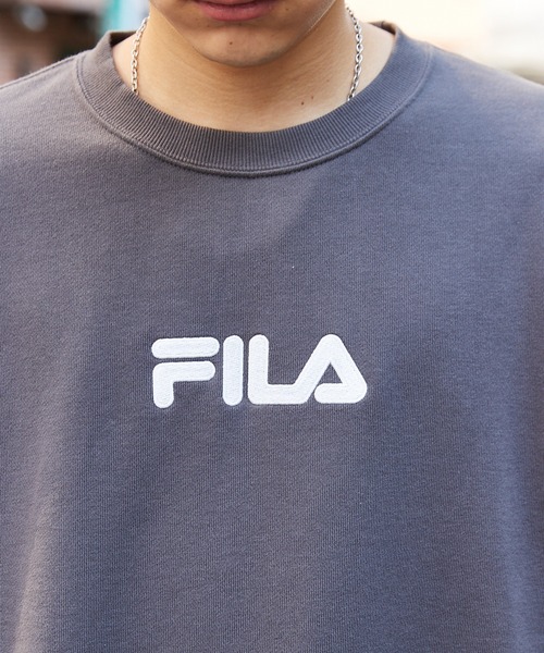 FILA（フィラ）の「▽WEB限定 FILA/フィラ 別注 センターロゴ刺繍 サイドスリット裏毛スウェット（スウェット・レディース・ホワイト/ブラック/ベージュ/ネイビー/チャコール・S/M/L）」の16枚目の写真