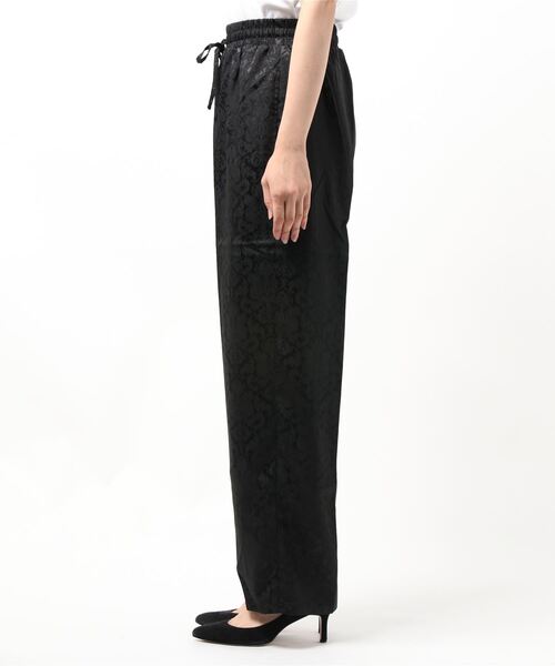 notch.（ノッチ）の「ジャカードサテンパンツ（その他パンツ・レディース・ブラック/グリーン・M）」の3枚目の写真