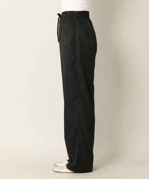 notch.（ノッチ）の「ジャカードサテンパンツ（その他パンツ・レディース・ブラック/グリーン・M）」の11枚目の写真