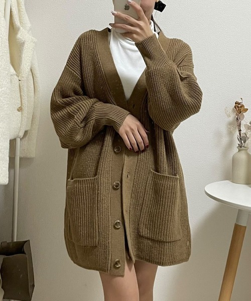 andme（アンドミー）の「片畦編みボリューム袖ニットカーディガン