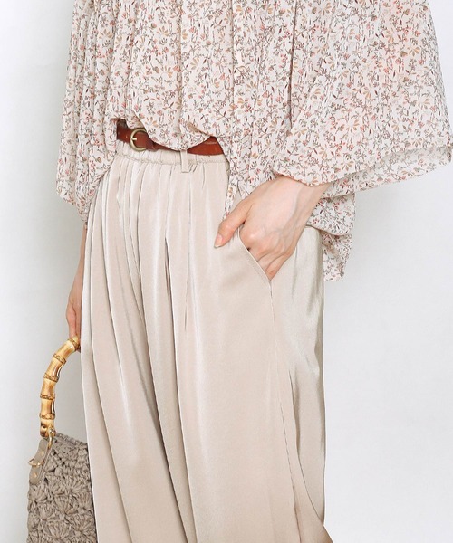 Crisp（クリスプ）の「マットサテンラフパンツ（その他パンツ・レディース・ベージュ/グレー/ブルー・FREE）」の10枚目の写真