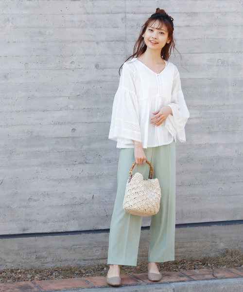 Crisp（クリスプ）の「エアリーレースブラウス（シャツ/ブラウス・レディース・ホワイト/ピンクベージュ・FREE）」の4枚目の写真