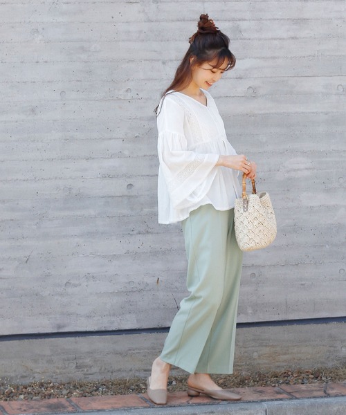 Crisp（クリスプ）の「エアリーレースブラウス（シャツ/ブラウス・レディース・ホワイト/ピンクベージュ・FREE）」の5枚目の写真