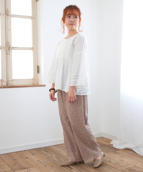 Crisp（クリスプ）の「エアリーレースブラウス（シャツ/ブラウス・レディース・ホワイト/ピンクベージュ・FREE）」の9枚目の写真