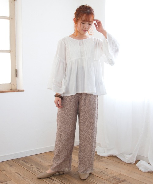 Crisp（クリスプ）の「エアリーレースブラウス（シャツ/ブラウス・レディース・ホワイト/ピンクベージュ・FREE）」の10枚目の写真