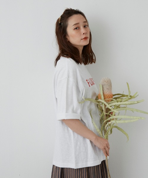Libra Cue(リブラ キュー)の「FLOWER ロゴTシャツ(Tシャツ/カットソー・レディース・ホワイト/ブラック/ネイビー・FREE)」の10枚目の写真