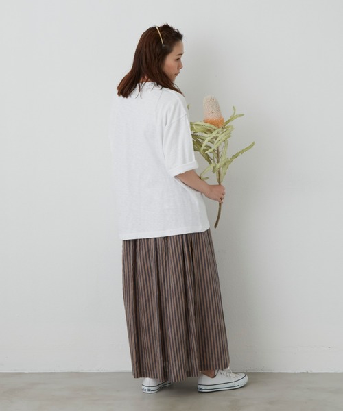 Libra Cue(リブラ キュー)の「FLOWER ロゴTシャツ(Tシャツ/カットソー・レディース・ホワイト/ブラック/ネイビー・FREE)」の8枚目の写真
