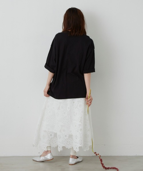 Libra Cue(リブラ キュー)の「FLOWER ロゴTシャツ(Tシャツ/カットソー・レディース・ホワイト/ブラック/ネイビー・FREE)」の22枚目の写真