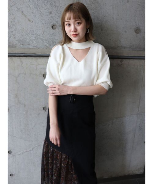 MURUA（ムルーア）の「ドライタッチチョーカーハーフニット（ニット/セーター・レディース・ブラック/ブラウン/カーキ/アイボリー・FREE）」の11枚目の写真