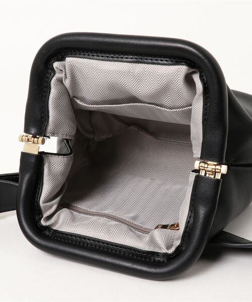 DONOBAN（ドノバン）の「PUレザーがま口ベルトバッグ [E]（ショルダーバッグ・レディース・グリーン系その他/ブラック/ホワイト・ONESIZE）」の7枚目の写真