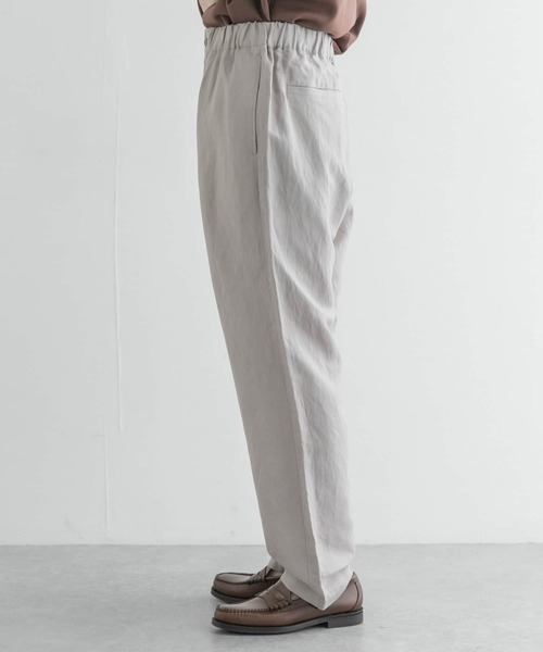 URBAN RESEARCH（アーバンリサーチ）の「UR TECH+抗菌 高機能リネンレーヨン イージーパンツ（その他パンツ・メンズ・グレー系その他/チャコールグレー/ブルー系その他・MEDIUM/LARGE）」の6枚目の写真