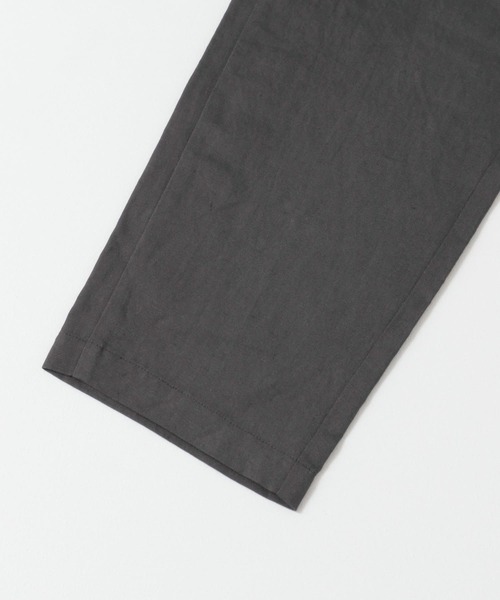 URBAN RESEARCH（アーバンリサーチ）の「UR TECH+抗菌 高機能リネンレーヨン イージーパンツ（その他パンツ・メンズ・グレー系その他/チャコールグレー/ブルー系その他・MEDIUM/LARGE）」の20枚目の写真