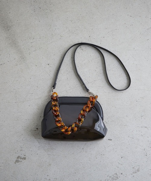 TOPKAPI EFOLE（トプカピエフォル）の「PVC がま口 樹脂チェーン ミニバッグ（ハンドバッグ・レディース・ブラック/ダークブラウン・FREE）」の7枚目の写真