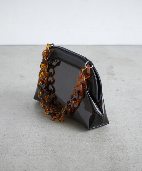TOPKAPI EFOLE（トプカピエフォル）の「PVC がま口 樹脂チェーン ミニバッグ（ハンドバッグ・レディース・ブラック/ダークブラウン・FREE）」の6枚目の写真