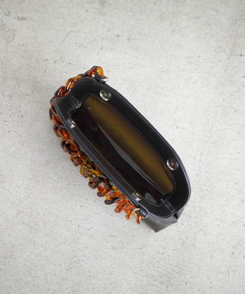 TOPKAPI EFOLE（トプカピエフォル）の「PVC がま口 樹脂チェーン ミニバッグ（ハンドバッグ・レディース・ブラック/ダークブラウン・FREE）」の15枚目の写真