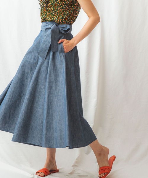 NARACAMICIE（ナラカミーチェ）の「ダンガリー調2WAYリボン付きフレアパンツ（その他パンツ・レディース・ネイビー・MEDIUM）」の9枚目の写真