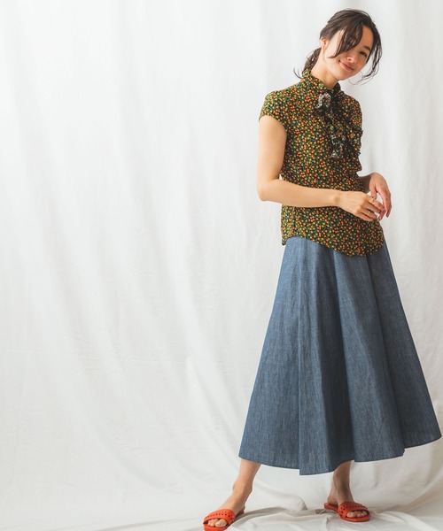 NARACAMICIE（ナラカミーチェ）の「ダンガリー調2WAYリボン付きフレアパンツ（その他パンツ・レディース・ネイビー・MEDIUM）」の5枚目の写真