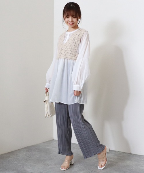 archives(アルシーヴ)の「バックレースアップかぎ針ビスチェ+ボリュームスリーブチュニックset(シャツ/ブラウス・レディース・ブルー/アイボリー/グリーン系その他・MEDIUM)」の6枚目の写真