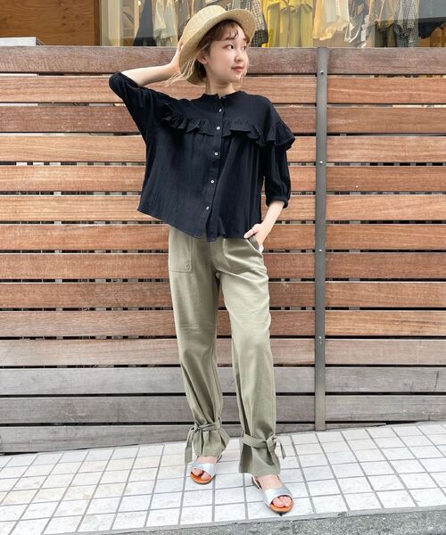 fredy emue（フレディエミュ）の「フリル切替6分袖ブラウス（シャツ/ブラウス・レディース・ブラック/オフホワイト/ホワイト系その他4・38）」の21枚目の写真