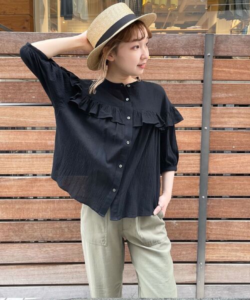 fredy emue（フレディエミュ）の「フリル切替6分袖ブラウス（シャツ/ブラウス・レディース・ブラック/オフホワイト/ホワイト系その他4・38）」の12枚目の写真