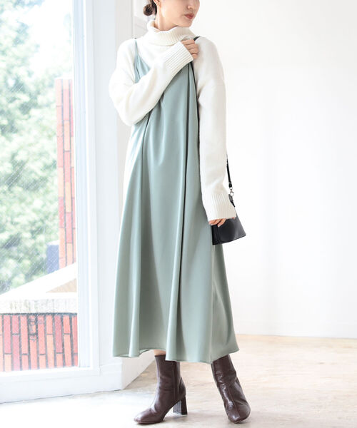 B:MING by BEAMS（ビーミングバイビームス）の「B:MING by BEAMS / サテン キャミソール ワンピース 21AW（ワンピース・レディース・ベージュ/ブラウン/ミント・SMALL/MEDIUM）」の5枚目の写真