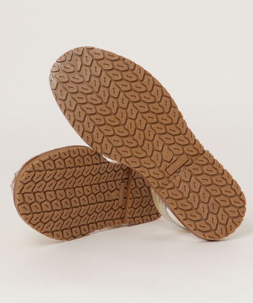 styles（スタイルス）の「AVARCAS ASTER（サンダル・レディース・ブラック/ゴールド・38/39/37）」の4枚目の写真