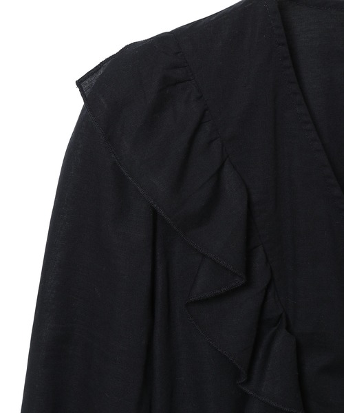 MADEMOISELLE ROPE'（マドモアゼル ロペ）の「<春まで使える>【無地/チェック】Vネックフリルブラウス（シャツ/ブラウス・レディース・ブラック/ブラウン系その他2/グリーン・38）」の20枚目の写真