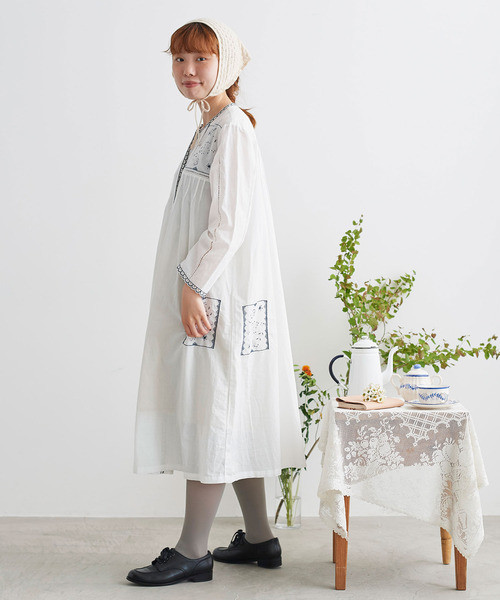 chambre de charme(シャンブルドゥシャーム)の「cdc ティーカップ刺繍 ワンピース(ワンピース・レディース・ホワイト/ブラック・FREE)」の9枚目の写真