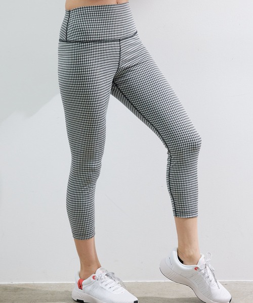 NIKE（ナイキ）の「【NIKE】ナイキ ヨガ ハイウエスト クロップ ギンガム レギンス ウィメンズ（レギンス/スパッツ）」 WEAR