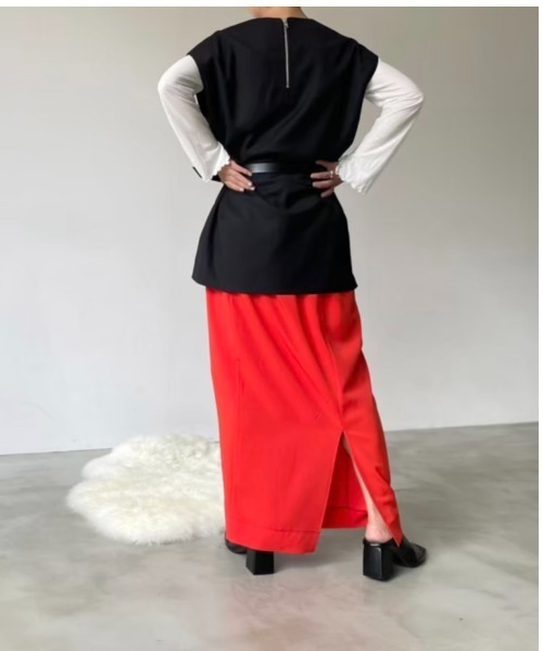 Solace(ソレイス)の「深Vサイドスリットベスト(ベスト・レディース・ブラック/ベージュ・FREE)」の6枚目の写真