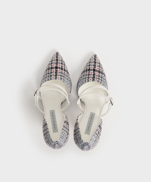 CHARLES & KEITH（チャールズ & キース）の「バックルストラップ ドルセイパンプス / Buckle Strap D'Orsay Pumps（パンプス・レディース・ブラック/ダークブルー・22.5cm/23cm/23.5cm/24.5cm/25cm/25.5cm）」の14枚目の写真