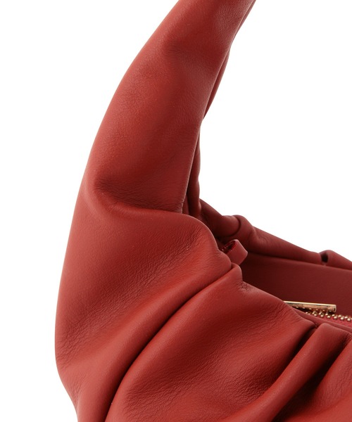 MADEMOISELLE ROPE'（マドモアゼル ロペ）の「【AULENTTI】ワンハンドルレザーバッグ（ハンドバッグ・レディース・ブラック/レンガ・FREE）」の4枚目の写真