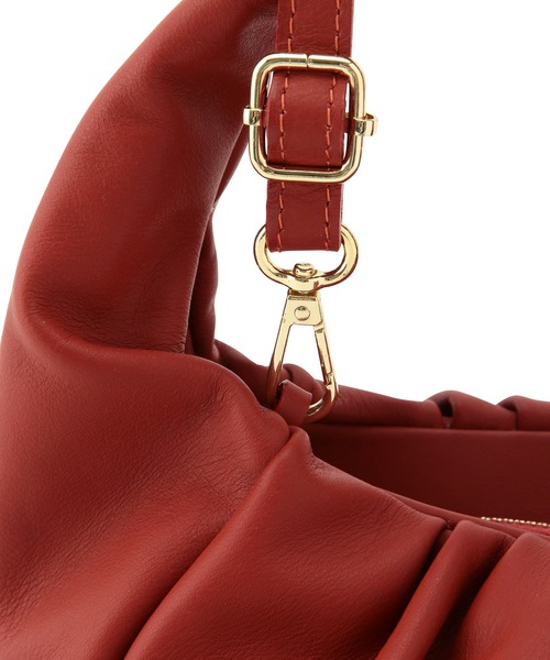 MADEMOISELLE ROPE'（マドモアゼル ロペ）の「【AULENTTI】ワンハンドルレザーバッグ（ハンドバッグ・レディース・ブラック/レンガ・FREE）」の9枚目の写真