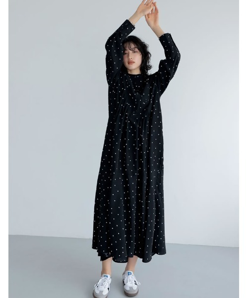 Re:EDIT（リエディ）の「[低身長/高身長サイズ有]ヴィンテージプリントフレアワンピース（シャツワンピース・レディース・ブラック/ピンク/ブルー/アイボリー/ホワイト系その他/ブラック系その他/ブラック系その他2/ブラック系その他3/ホワイト系その他2・MEDIUM/LARGE/SHORT/TALL）」の12枚目の写真