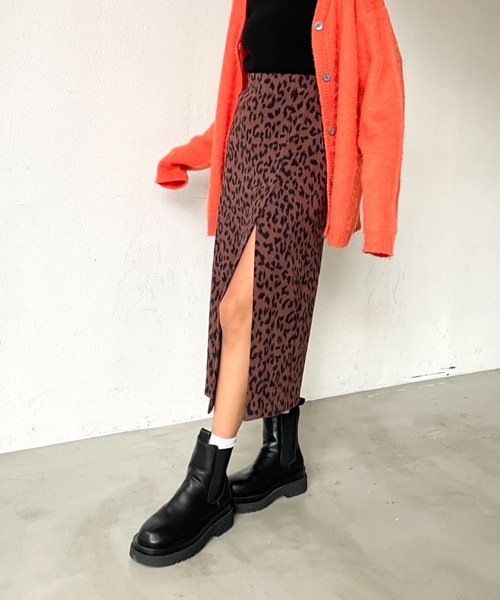 SHAGGIE（シャギー）の「サイドスリットレオパードロングスカート（スカート・レディース・ブラウン/ホワイト・FREE）」の3枚目の写真