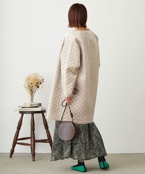 NICOLE white（ニコルホワイト）の「ベロアキルティングコート（その他アウター・レディース・ブラック/ベージュ/グレー・FREE）」の20枚目の写真