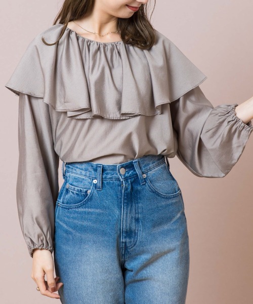 flower（フラワー）の「スウェイングカラーブラウス（シャツ/ブラウス・レディース・ベージュ/アイボリー・FREE）」の2枚目の写真